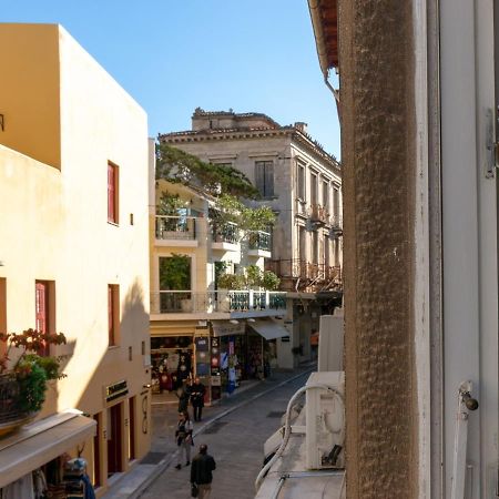 Ferienwohnung Hadrians Den In Heart Of Plaka By Jj Hospitality Athen Exterior foto