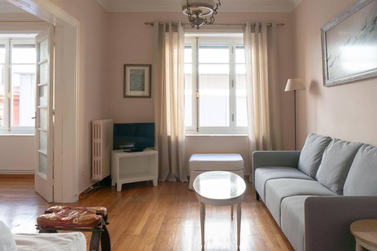 Ferienwohnung Hadrians Den In Heart Of Plaka By Jj Hospitality Athen Exterior foto